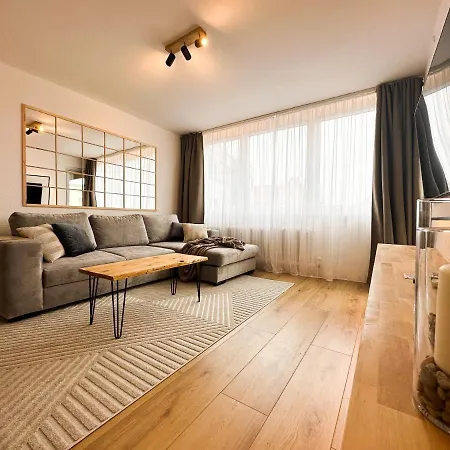 Appartement Kirchturm-panorama - Mit Balkon Im Herzen Von