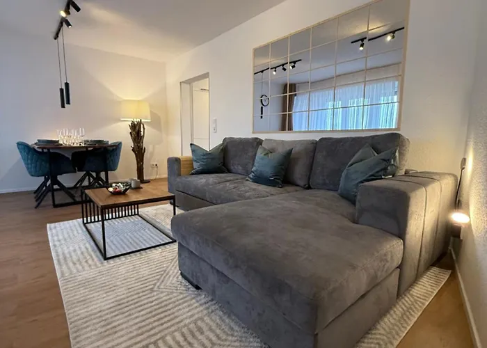 Kirchturm-panorama - Mit Balkon Im Herzen Von 公寓